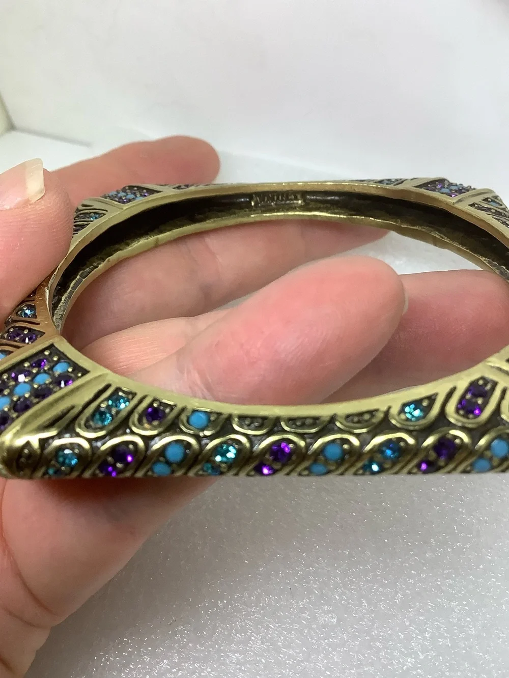 NWOT Heidi Daus Swarovski Crystal bangle bracelet Size Medium